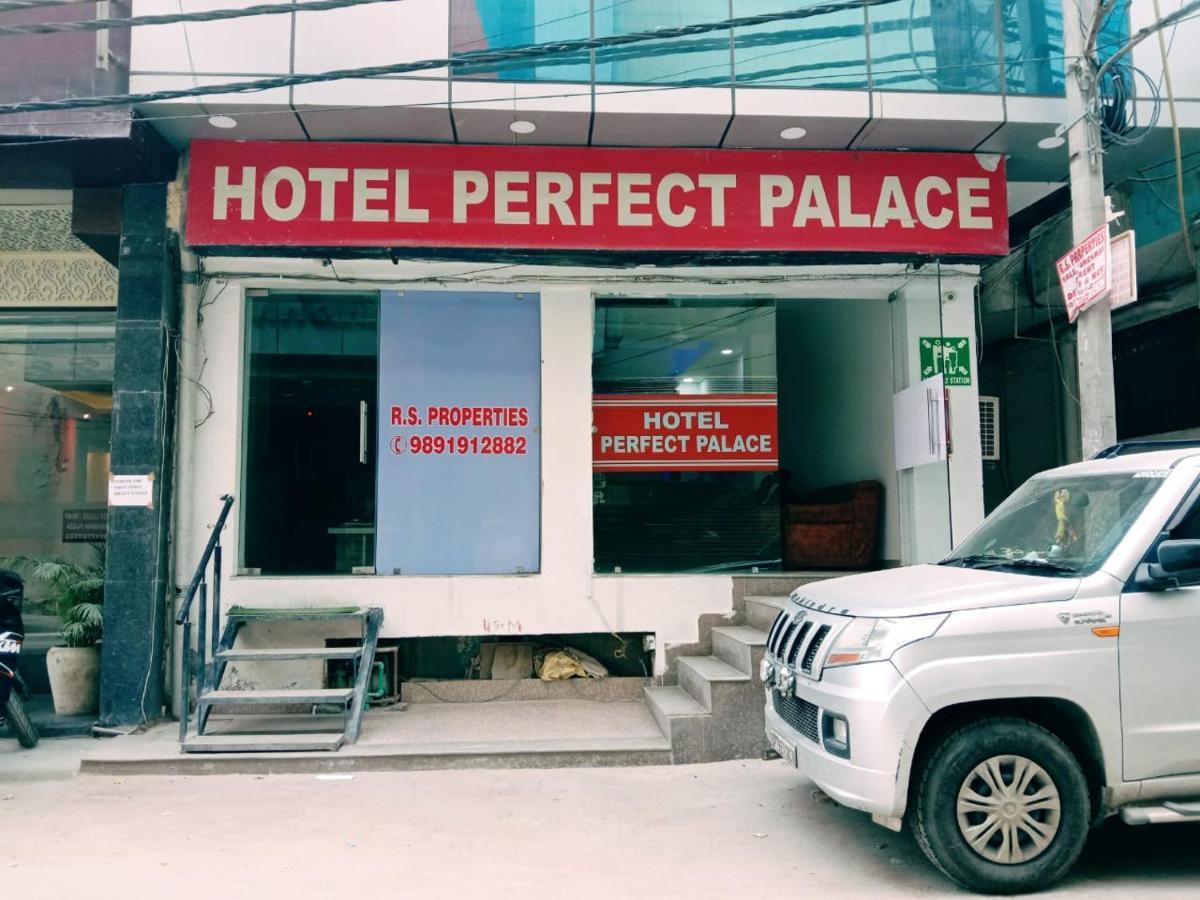 Perfect Palace Hotel New Delhi Exterior photo
